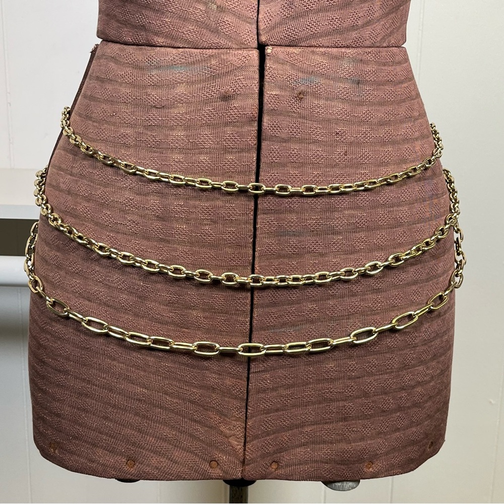 Vintage Goldtone Signed Carolee Graduated Triple Strand Chain Statement Belt